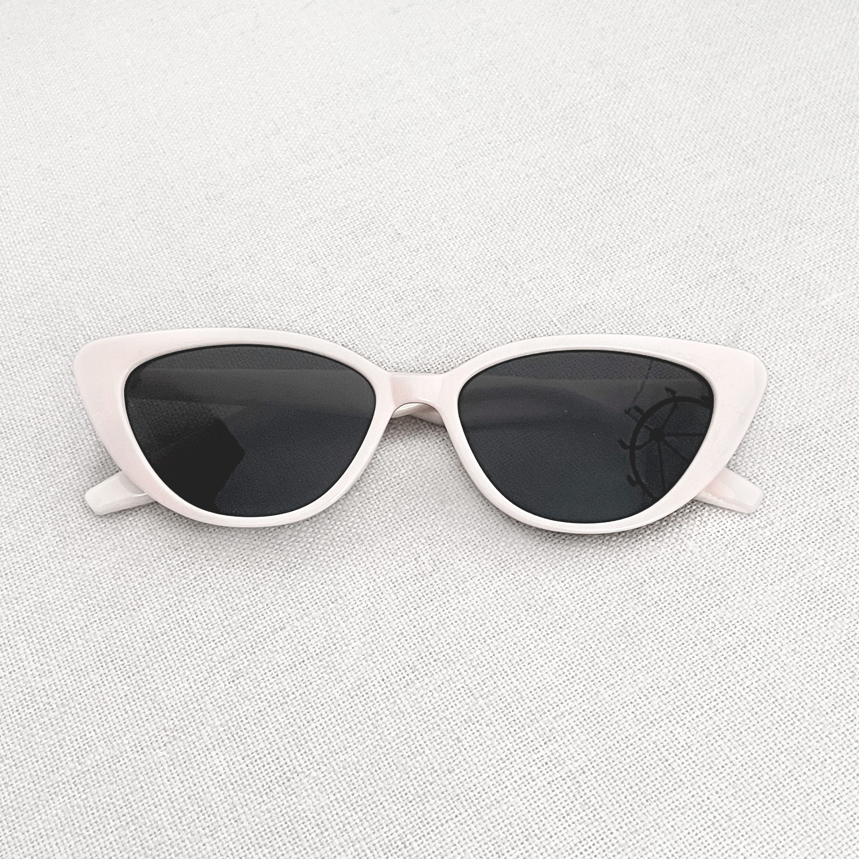 Sunglasses - Adult Cateye Cream
